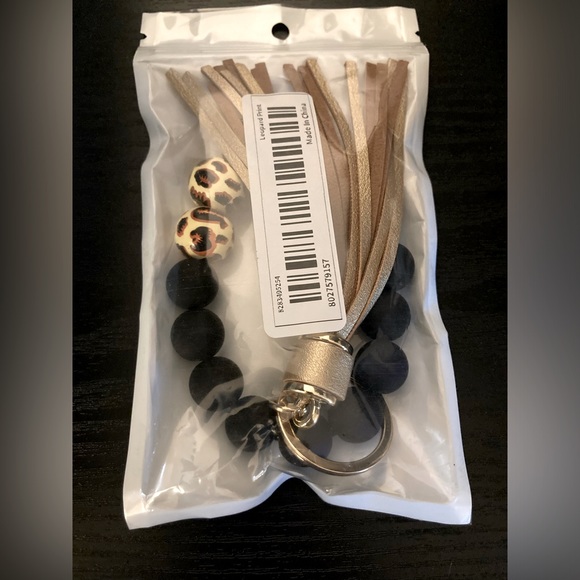 1pc Silicone Leopard Beaded Tassel  Keychain - Picture 5 of 6